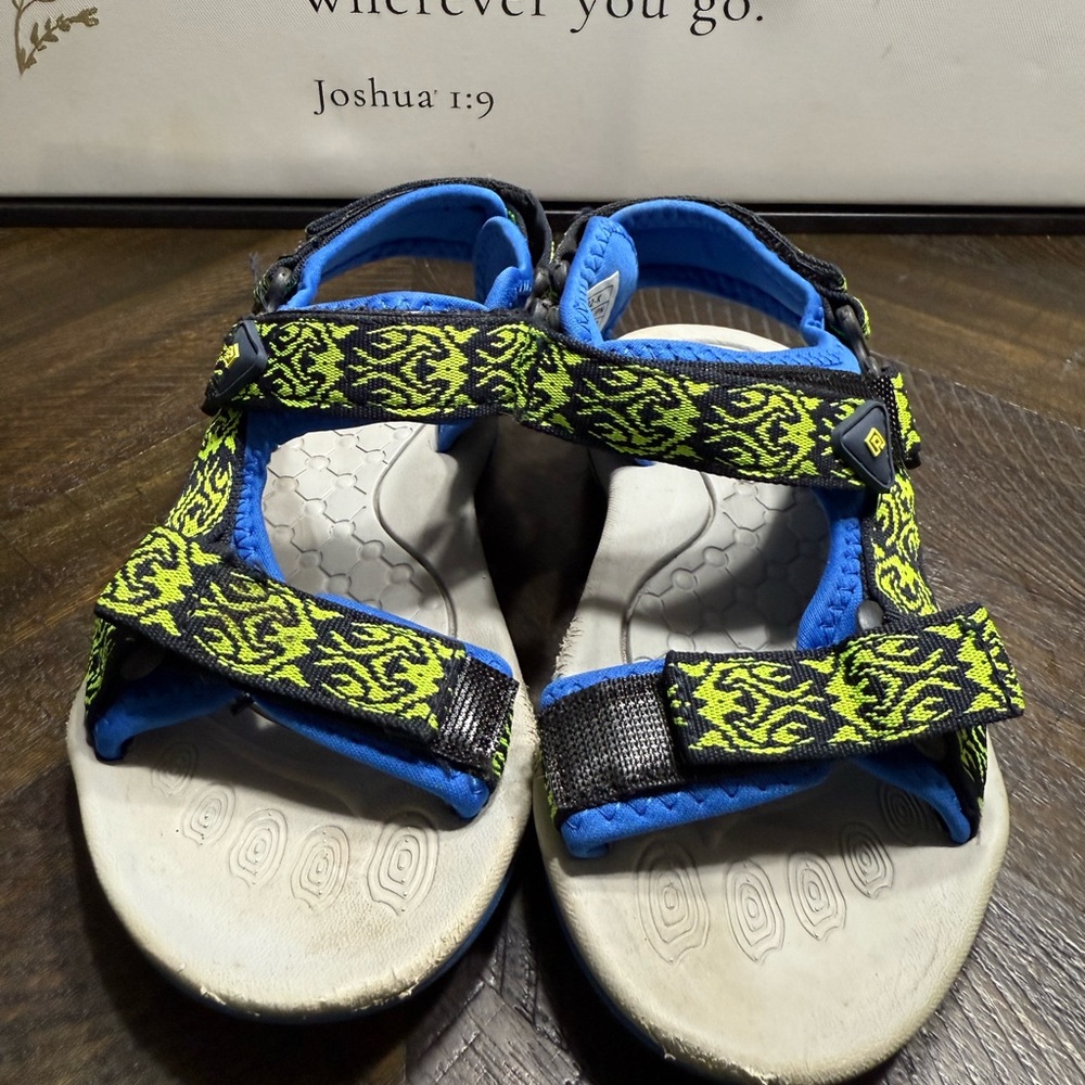 Kids Blue and Green Sandals Boys SZ 13- Box11